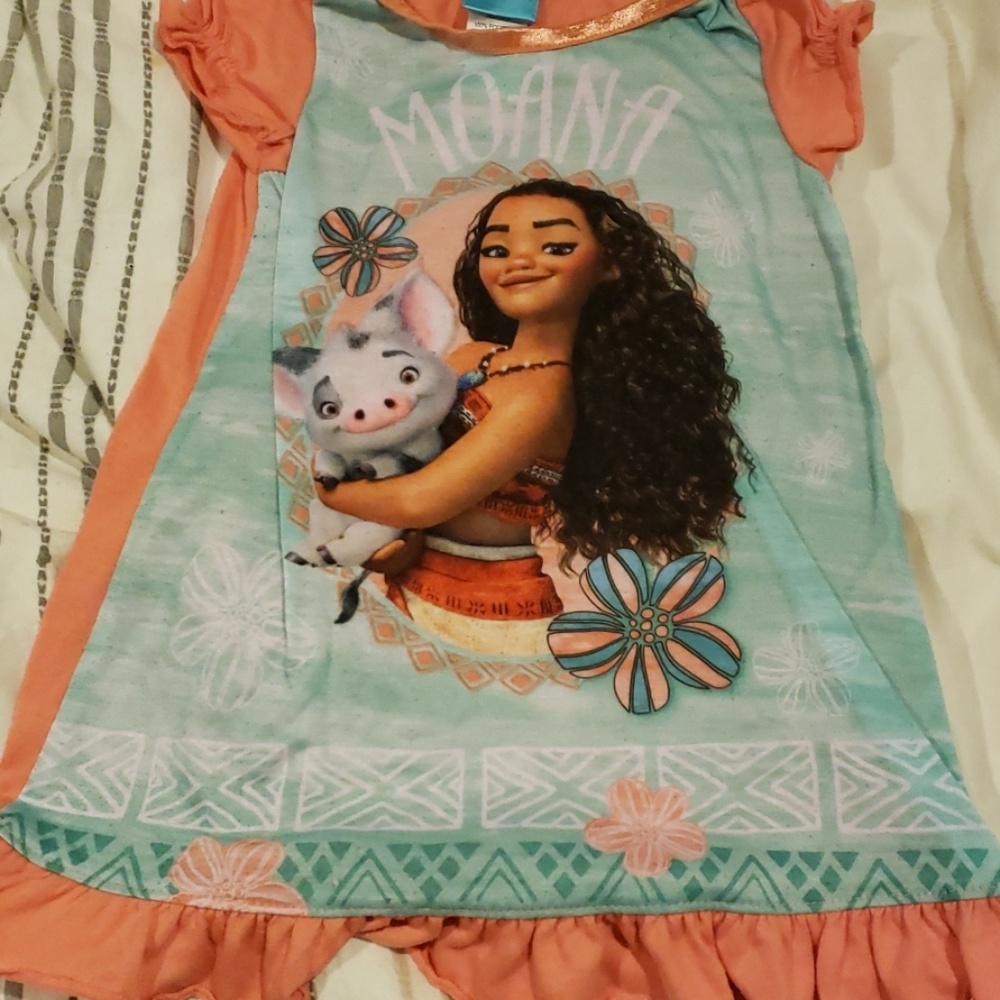 Moana nightgown